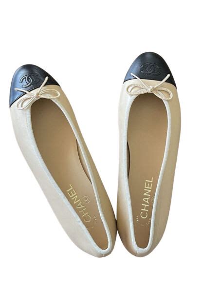 Chanel Ballerina Lambskin Leather Ballet Women's Flats Size 7.5 .